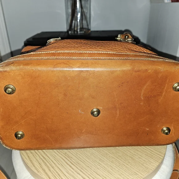 🦆Vintage Dooney & Bourke Doctor Bag Satchel British Tan Crossbody🦆 - Picture 7 of 11